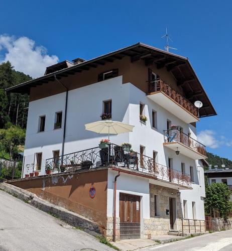 Forno di Zoldo Bed & Breakfast | Villa Vittorio