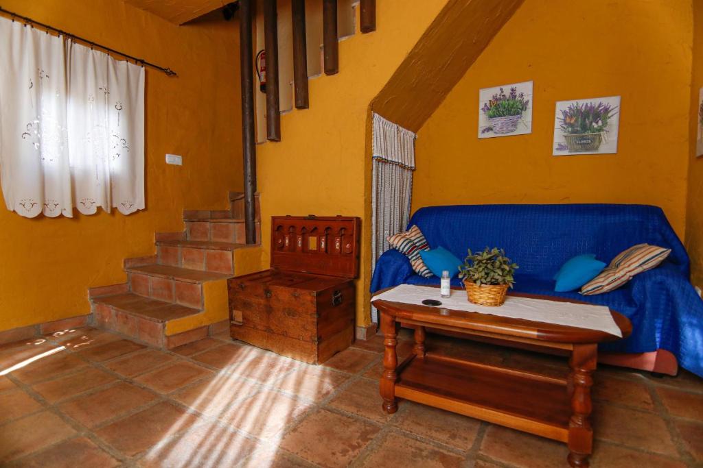 Pujerra Villa | Villas in Pujerra, Spain