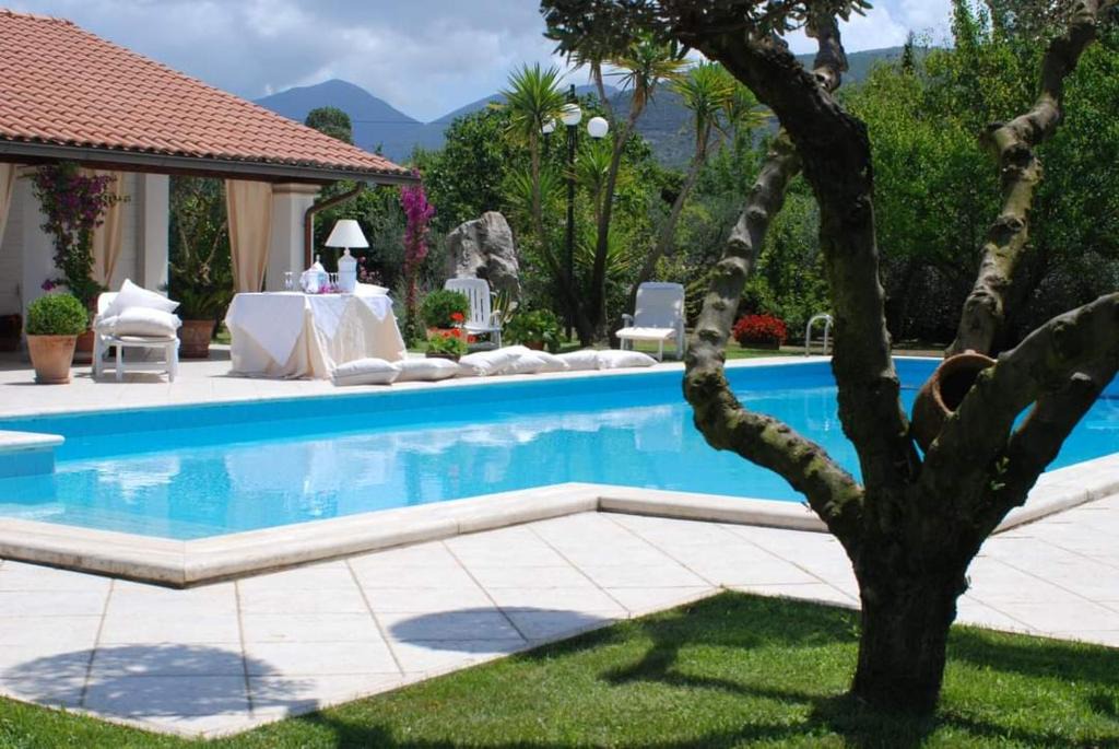 Sonnino House | Villetta Blue Garden