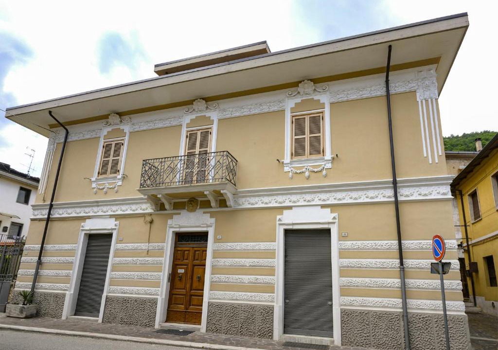 Luco dei Marsi House | Villino Liberty nel cuore della Marsica