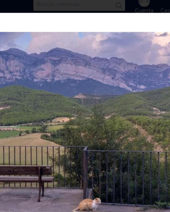 El Pueyo de Araguas Apartment | Vistas a la Montaña en un Pueblo con Encanto.