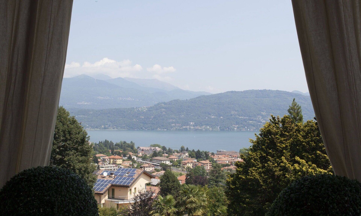 Baveno Villa | Wonderful private villa with WIFI, private pool, sauna, A/C, hot tub, TV, patio and panoramic view