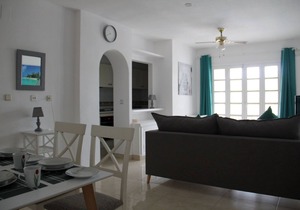 1 Bed Apt Villamartin Plaza Overlooking Communal Pool