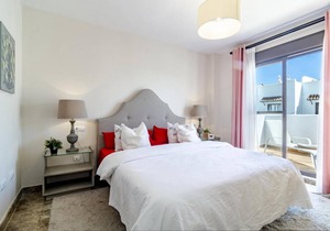 100 m² Apartment ∙ 2 bedrooms ∙ 4 guests