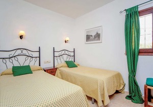 2 bed intimate villa surrounded by nature