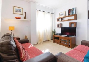2 Bedroom Gorgeous Apartment In Sucina