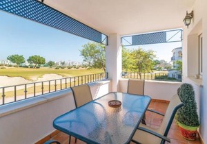 2 Bedroom Gorgeous Apartment In Sucina