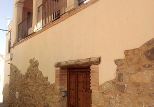 2 bedrooms appartement with city view and terrace at Lagartera