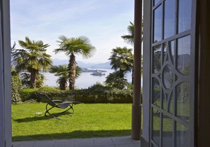 2-room apartment with terrace in an Art Nouveau villa with communal pool