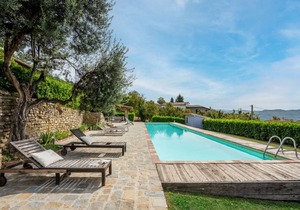 210 m² Apartment ∙ 3 bedrooms ∙ 8 guests