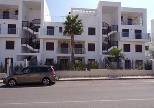 3 Bedroom Luxury Apartment Villamartin