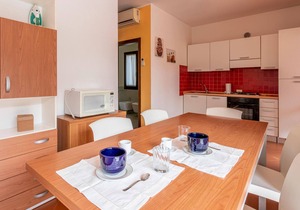 3 bedroom nice home in Albarella RO