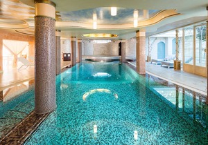 300 m² Villa ∙ 4 bedrooms ∙ 8 guests