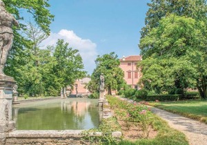 4 bedroom accommodation in Castelgomberto (VI)