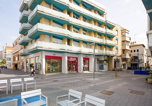 4 bedroom cozy apartment in Roses
