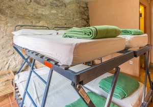 Alberg La Solana - B12 - Habitación Cuádruple - 2 Literas Extensibles (4 Adultos)