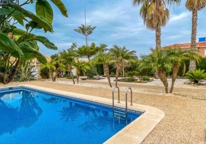 Apartamento 4 habitaciones, piscina y jacuzzi