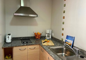 APARTAMENTOS AQUARIUM (REF 31). NEXT TO THE BEACH. RENOVATED.