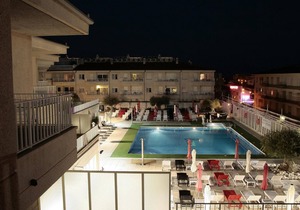 APARTMENT (5 ADULTS) POOL VIEW