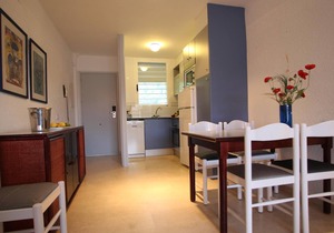 APARTMENT (5 ADULTS) POOL VIEW