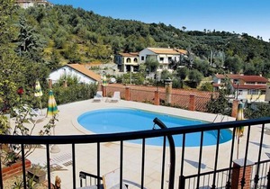 Apartment in Castellaro with balcony