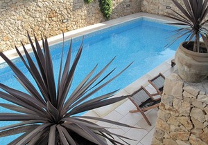 Apartment 3 With Pool And Sea View