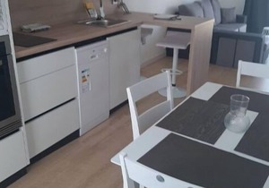 APARTMENT WITH GARDEN AND PRIVATE POOL, PETS ACCEPTED ON REQUEST.