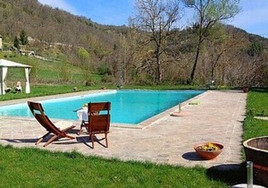 Appartamento Aria C: A welcoming apartment surrounded by meadows and by green hills, with Free WI-FI.