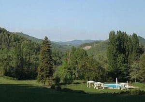 Appartamento Aria C, fully refundable with voucher*: A welcoming apartment surrounded by meadows and by green hills, with Free WI-FI.