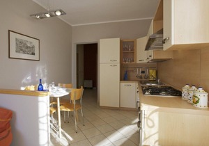 Attractive apartment in a palazzo from the 17th century. Right on the lake promenade
