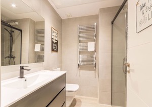 Avenida America IV apartment in Madrid