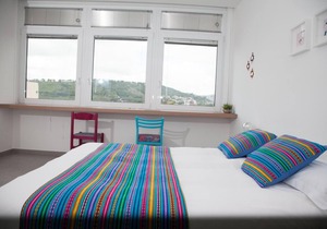 Azzurro apartment with double bedroom and living room / kitchen with sofa bed and private bathroom