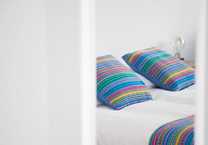 Azzurro apartment with double bedroom and living room / kitchen with sofa bed and private bathroom