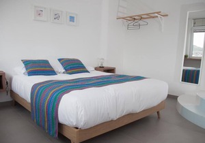 Azzurro apartment with double bedroom and living room / kitchen with sofa bed and private bathroom