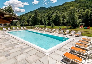 Beautiful apartment for 4 guests with pool, WIFI, TV and terrace