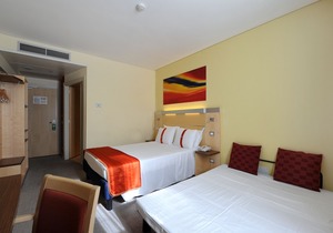 Bes Hotel Bergamo West