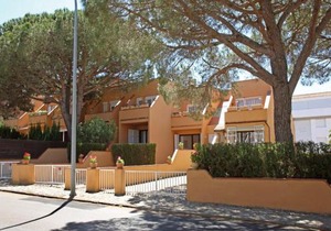 Casa adosada en Playa de Pals by Apartaments Golf