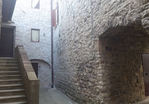 Castello Izzalini Todi Resort "Apt 9" RENT FOR SHORT AND LONG PERIODS