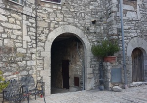 Castello Izzalini Todi Resort "Apt 9" RENT FOR SHORT AND LONG PERIODS