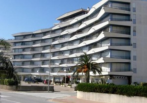 CATALONIA 4-8