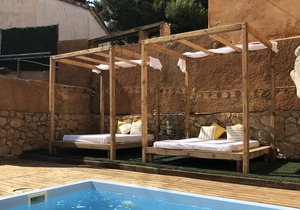 Catalunya Casas: Beautiful Masia Alt from the 19th century!