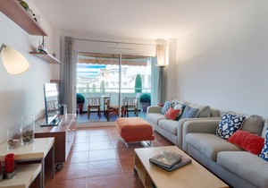 Charming Golf, Pool, Beach and Private Parking