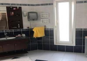 Charming Villa with Private Pool and Garden in Gebze