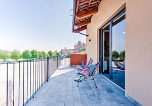 COLBERT HOUSE BAROLO, UNIT 2