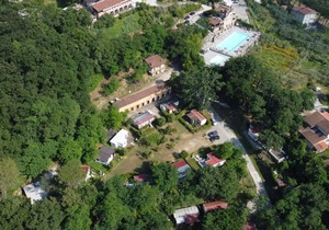 Cosy holiday home in Castelnuovo Magra with garden
