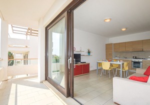 Cozy home in Marina di Ragusa with WiFi