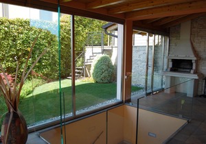 Cryss View - Luxurious Lake View Apartment