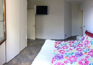 Cryss View - Luxurious Lake View Apartment
