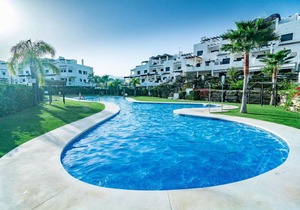 SSG- Modern 2 bedroom apartment sunset golf