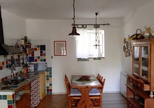 FARMHOUSE MONTESALCE-GREEN APARTMENT